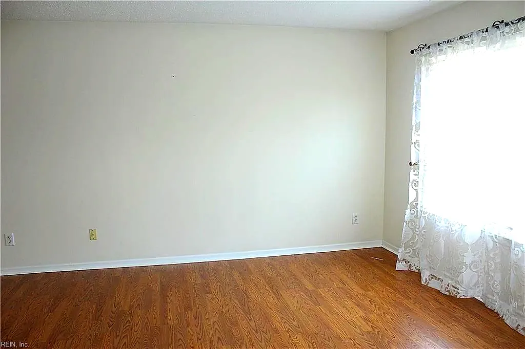 54 Locksley DR, HAMPTON VA 23666 thumb 7