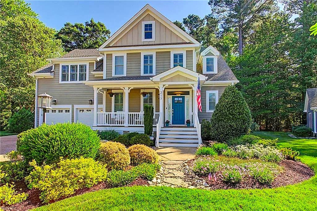 217 Summerhouse LN, CARROLLTON VA 23314 - Main photo