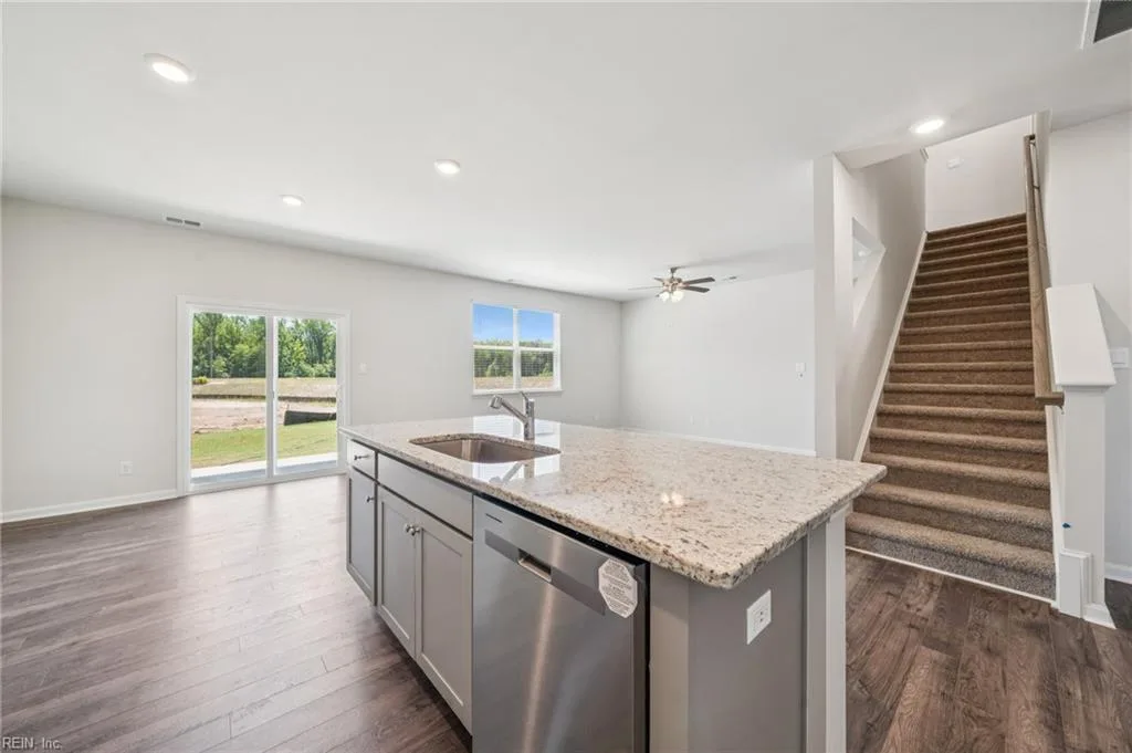 1025 Eastport PL, SUFFOLK VA 23435 thumb 8