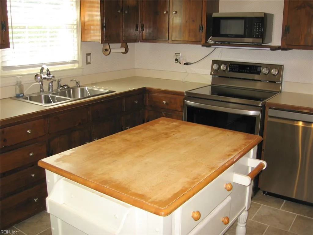 32 Riverside DR, SMITHFIELD VA 23430 thumb 6