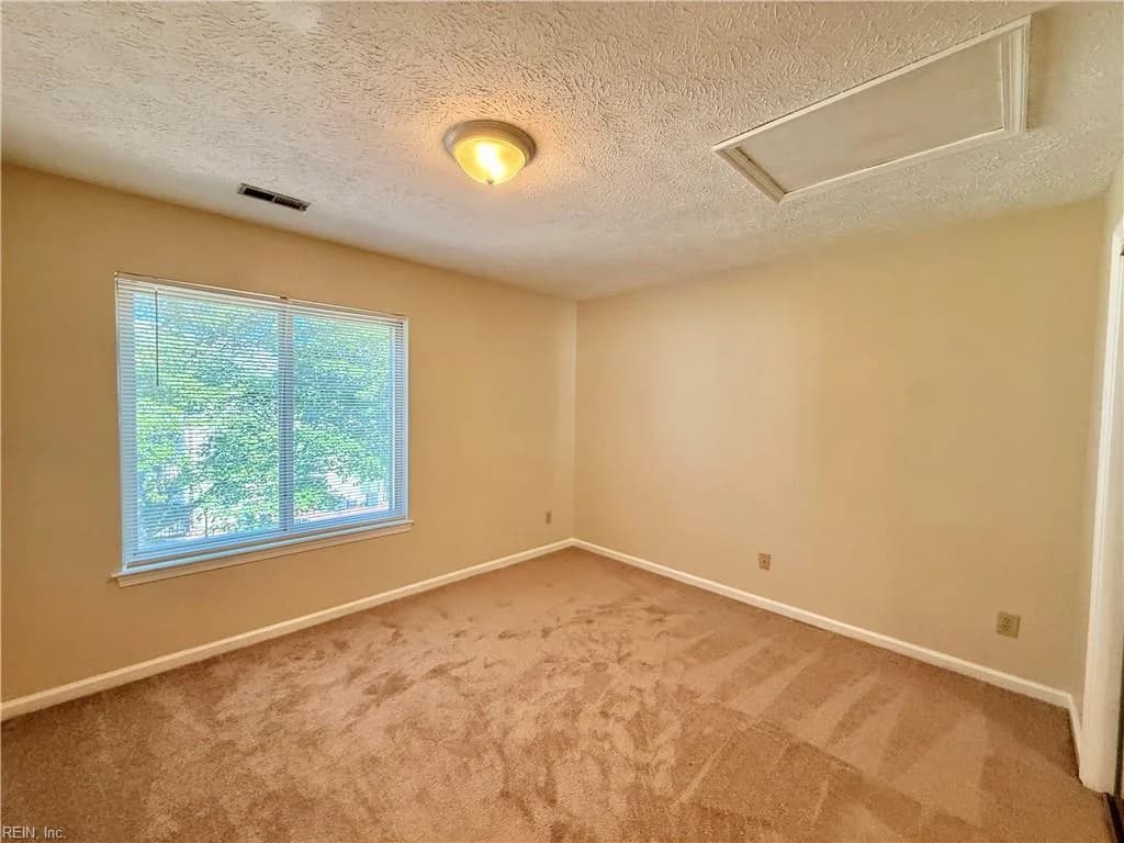 140 Wells CT, HAMPTON VA 23666 thumb 12