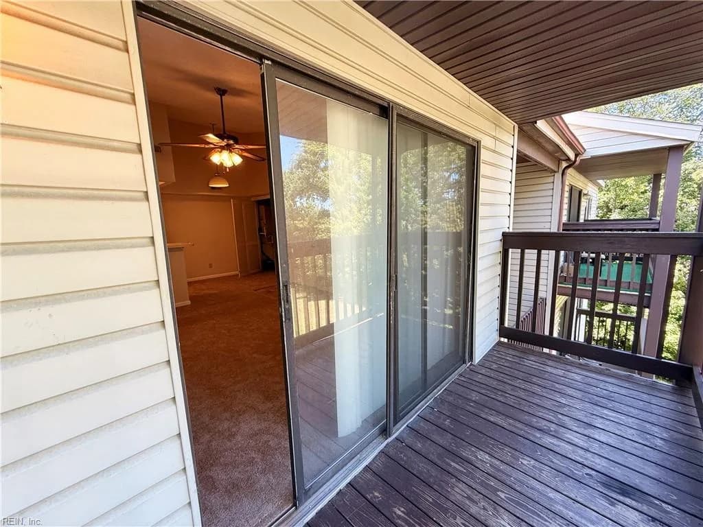 140 Wells CT, HAMPTON VA 23666 - Photo 3