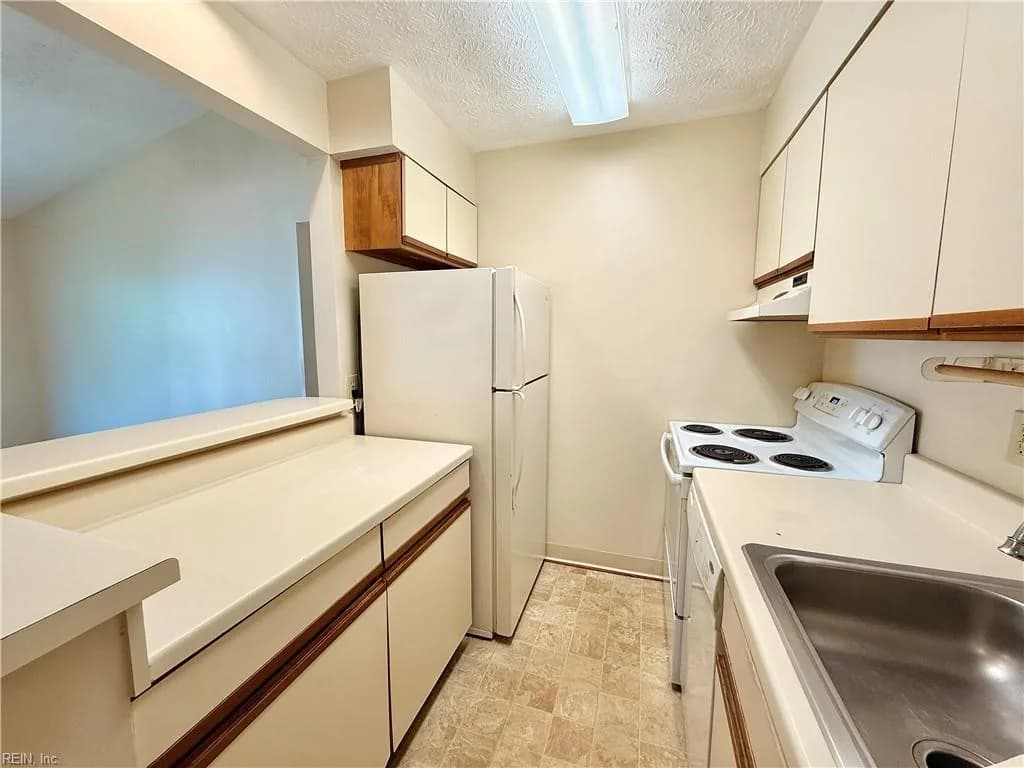 140 Wells CT, HAMPTON VA 23666 thumb 10