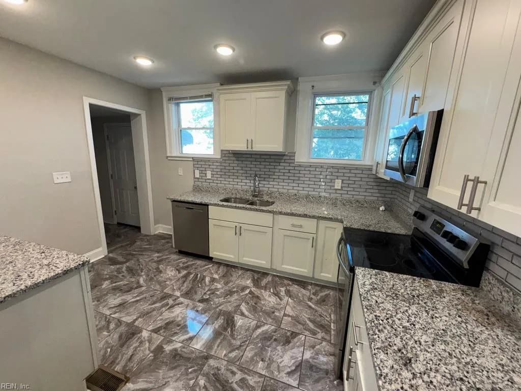 200 Hardy AVE, NORFOLK VA 23523 thumb 11