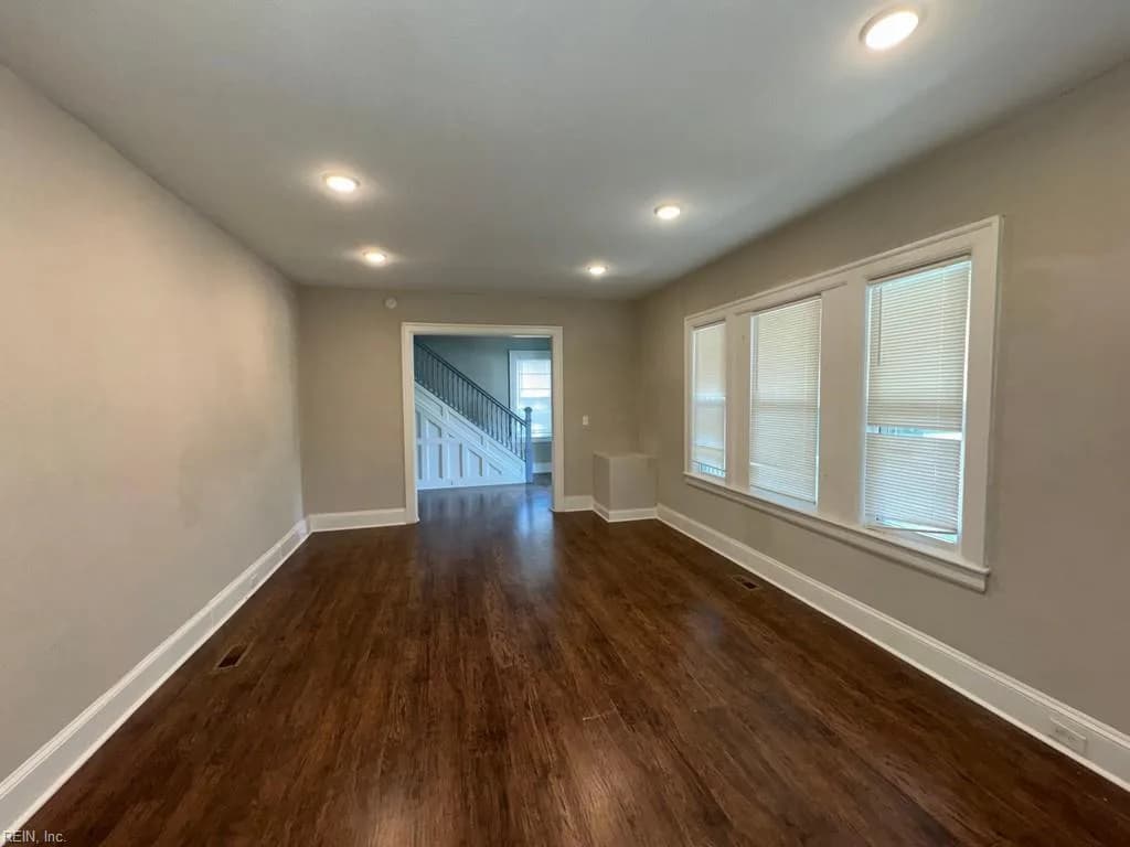 200 Hardy AVE, NORFOLK VA 23523 thumb 6