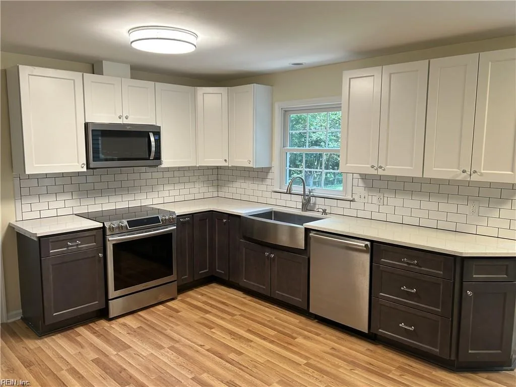203 Kenmar DR, YORKTOWN VA 23692 thumb 6
