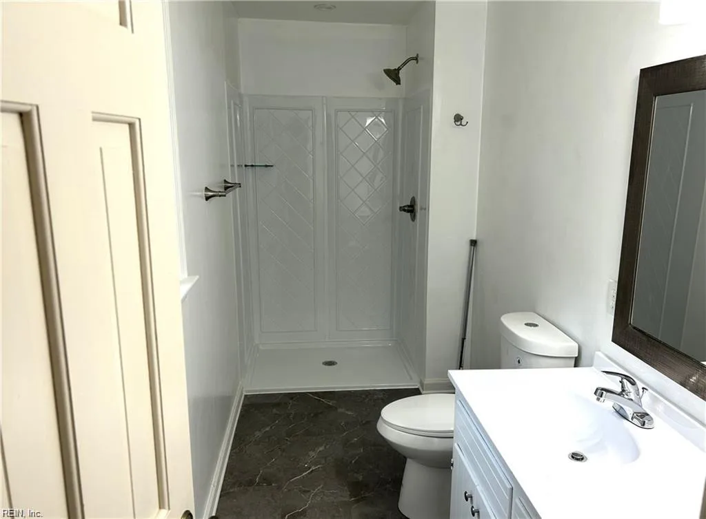 203 Kenmar DR, YORKTOWN VA 23692 thumb 7