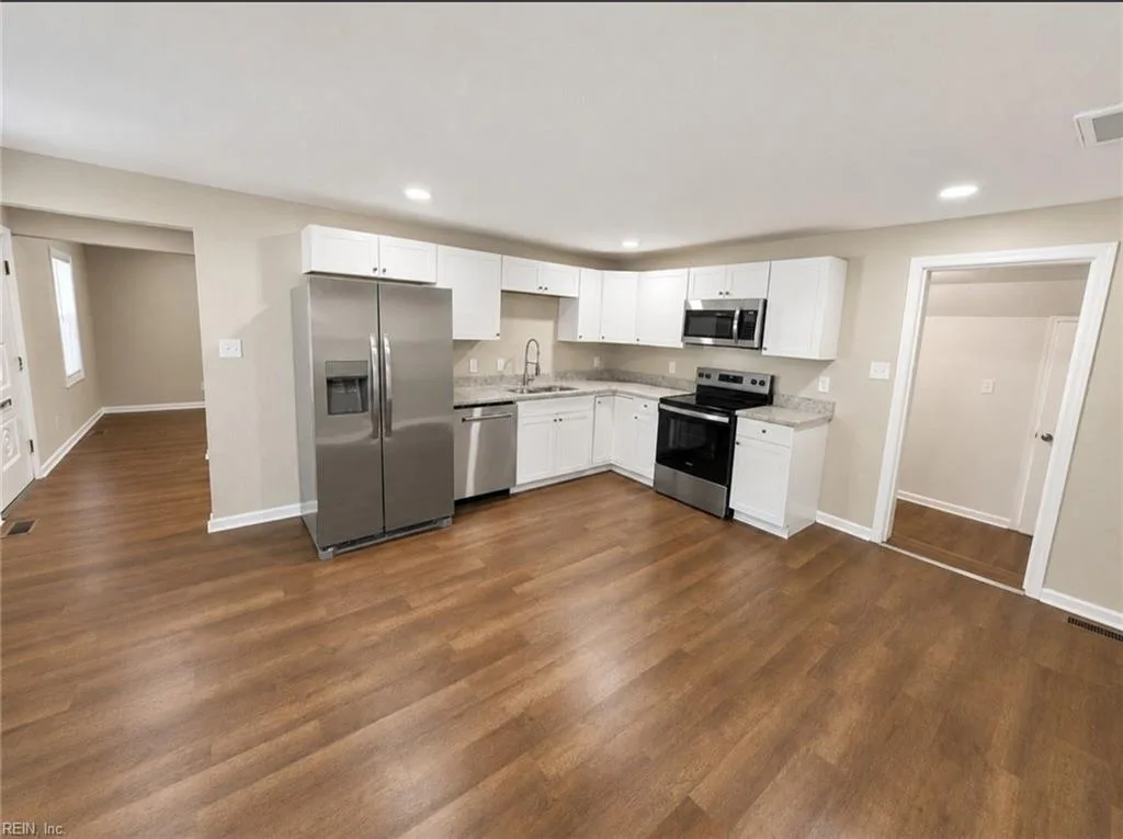 45 Langston BLVD, HAMPTON VA 23666 - Photo 4