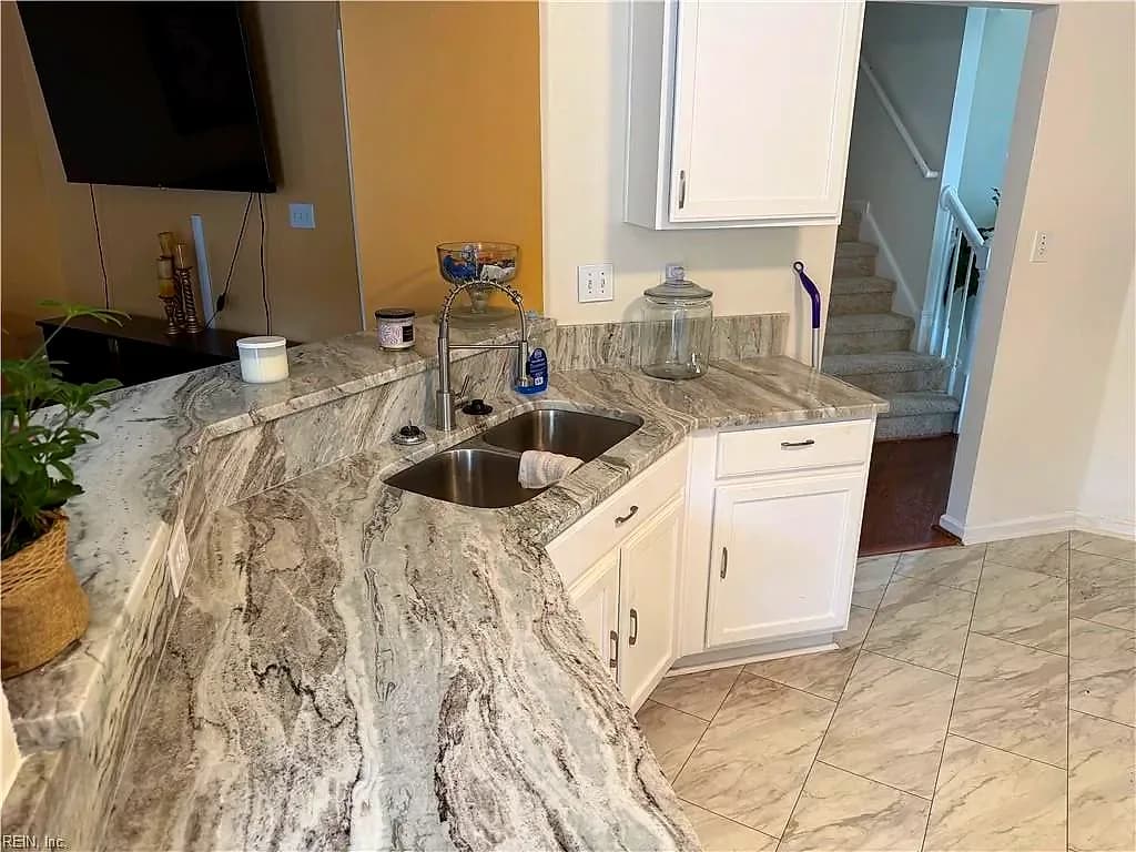 266 Cabell DR, NEWPORTNEWS VA 23602 thumb 11