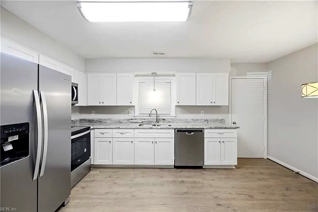 249 Batson DR, NEWPORT NEWS VA 23602 thumb 7