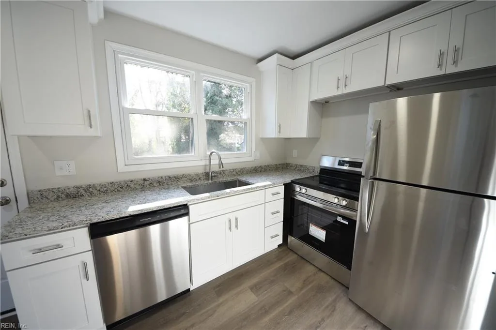 18 E Gilbert ST, HAMPTON VA 23669 thumb 11