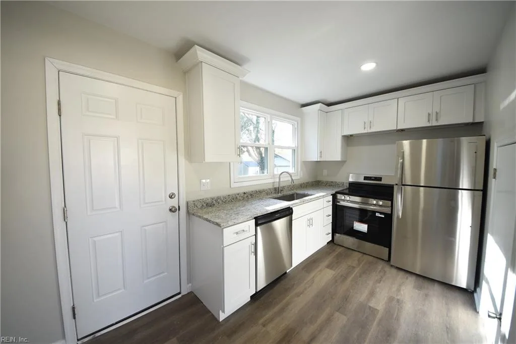 18 E Gilbert ST, HAMPTON VA 23669 thumb 9