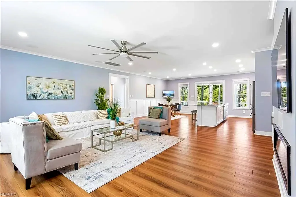 9262 Sylvia AVE, HAYES VA 23072 thumb 11