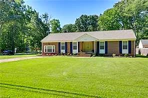708 Seaford RD, SEAFORD VA 23696 - Main photo