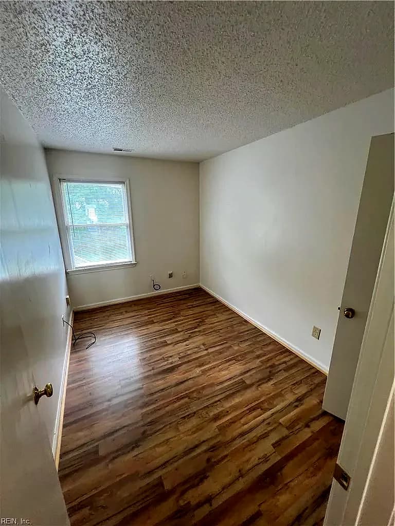 18 Cooper DR, PORTSMOUTH VA 23702 thumb 12