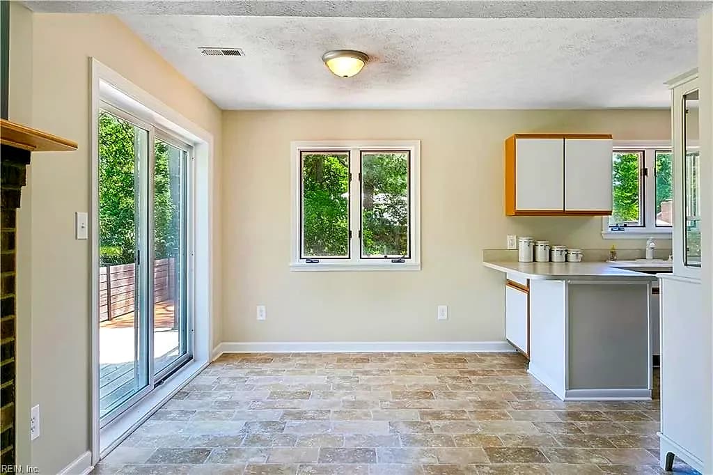 246 Hunts Neck RD, POQUOSON VA 23662 thumb 10