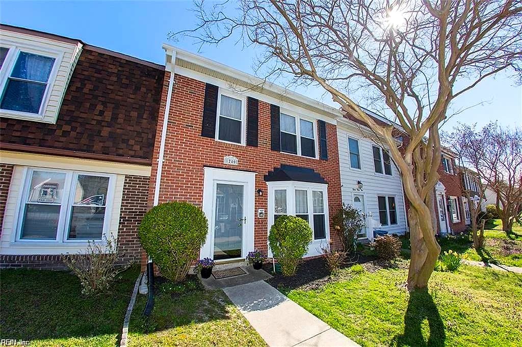 1240 White Birch LN, VIRGINIA BEACH VA 23453 - Main photo