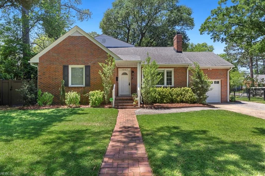 1057 S Lexan CRES, NORFOLK VA 23508 - Photo 2