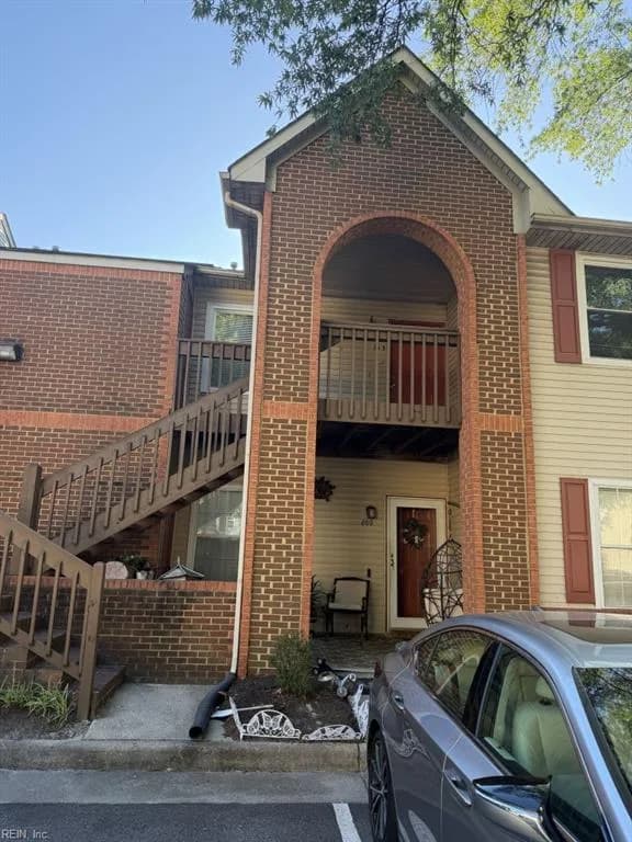 813 Gas Light LN, VIRGINIA BEACH VA 23462 - Main photo