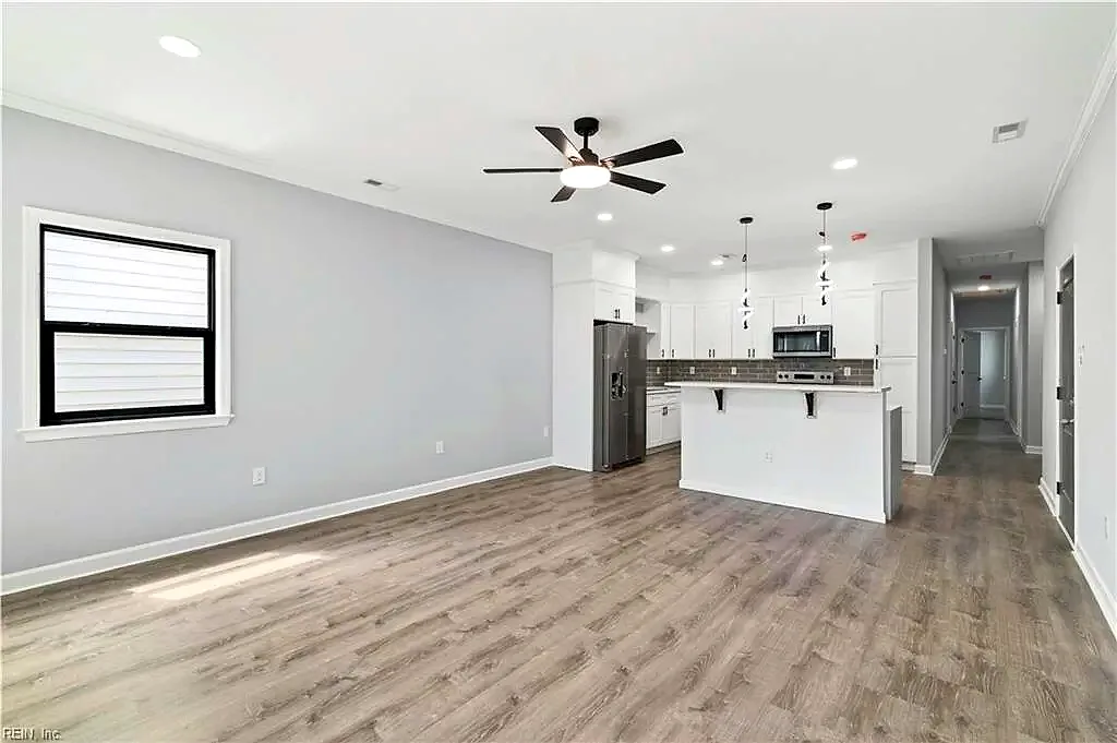 645 Ivy AVE, NEWPORT NEWS VA 23607 - Photo 5