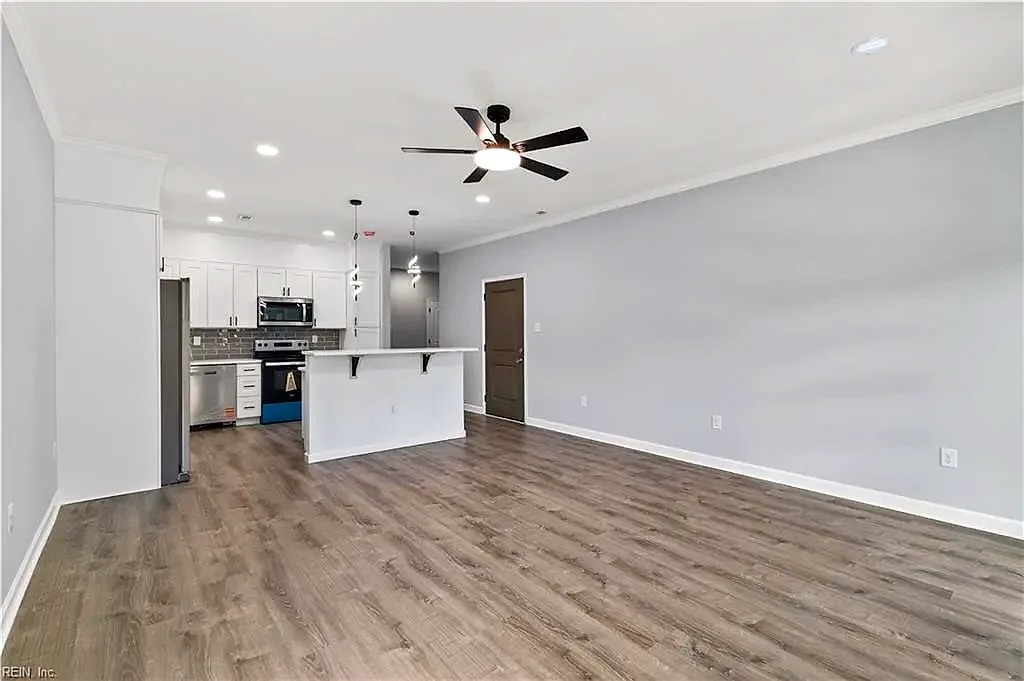 645 Ivy AVE, NEWPORT NEWS VA 23607 thumb 6