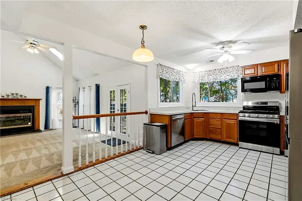 899 Eastnor CT, NEWPORTNEWS VA 23608 thumb 8