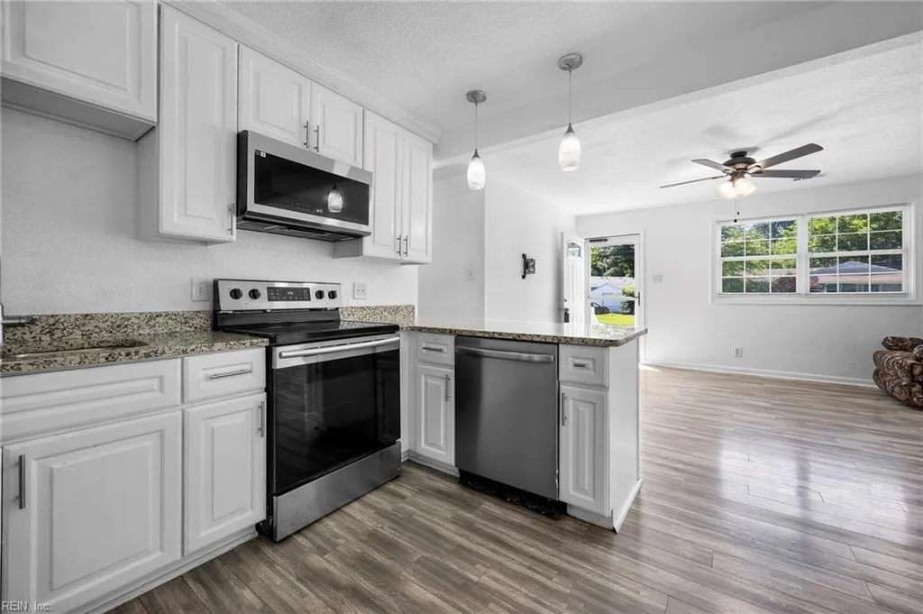 107 Beazley DR, PORTSMOUTH VA 23701 thumb 7