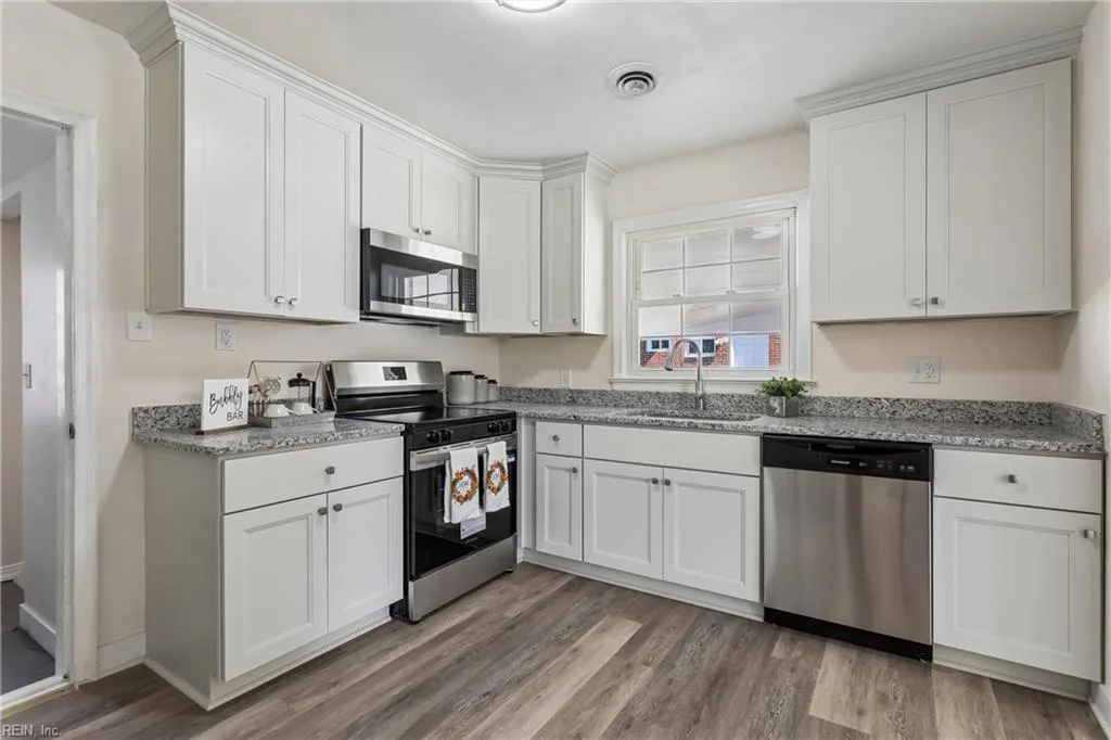 377 Whealton RD, HAMPTON VA 23666 thumb 12