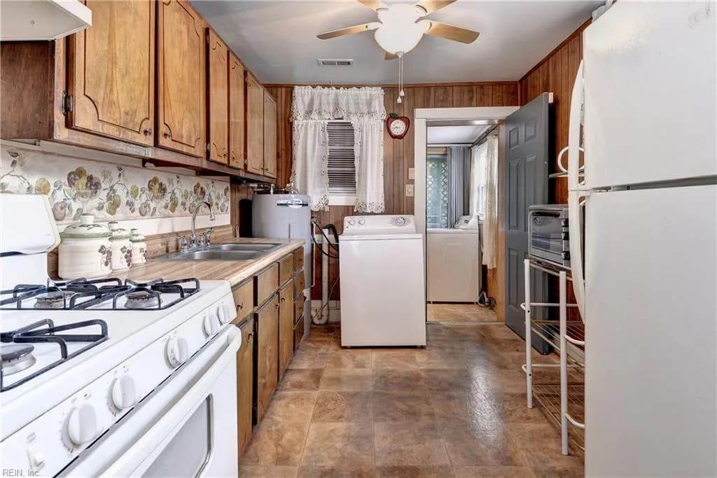 806 Pocahontas PL, HAMPTON VA 23661 thumb 7