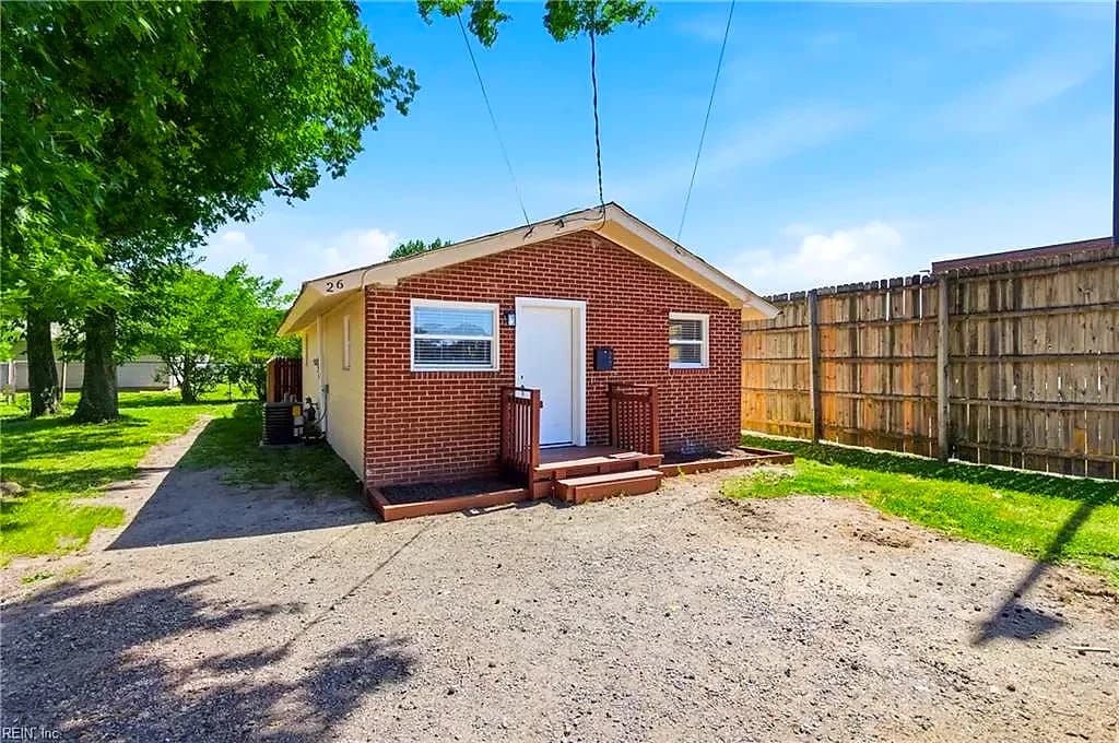 26 Bernard AVE, HAMPTON VA 23669 - Photo 4