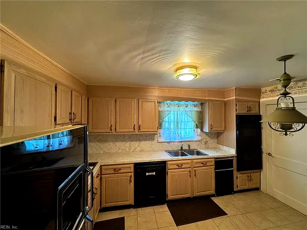 987 Albert AVE, NORFOLK VA 23513 thumb 7