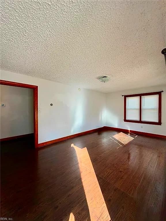 213 S College DR, FRANKLIN VA 23851 thumb 7