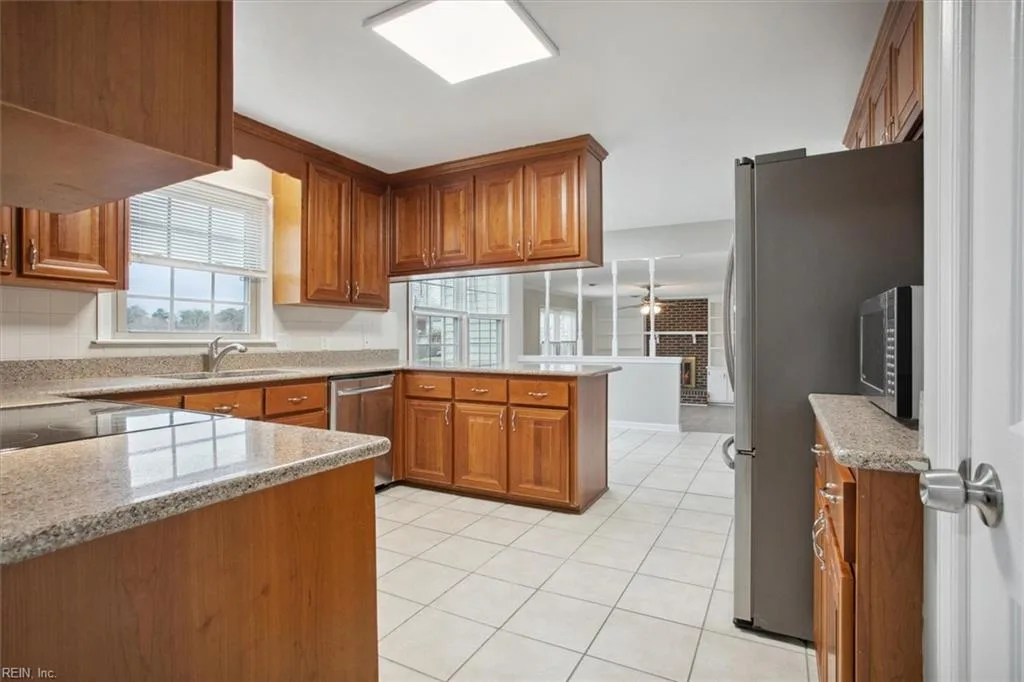 1 Sandpiper CT, HAMPTON VA 23669 thumb 8
