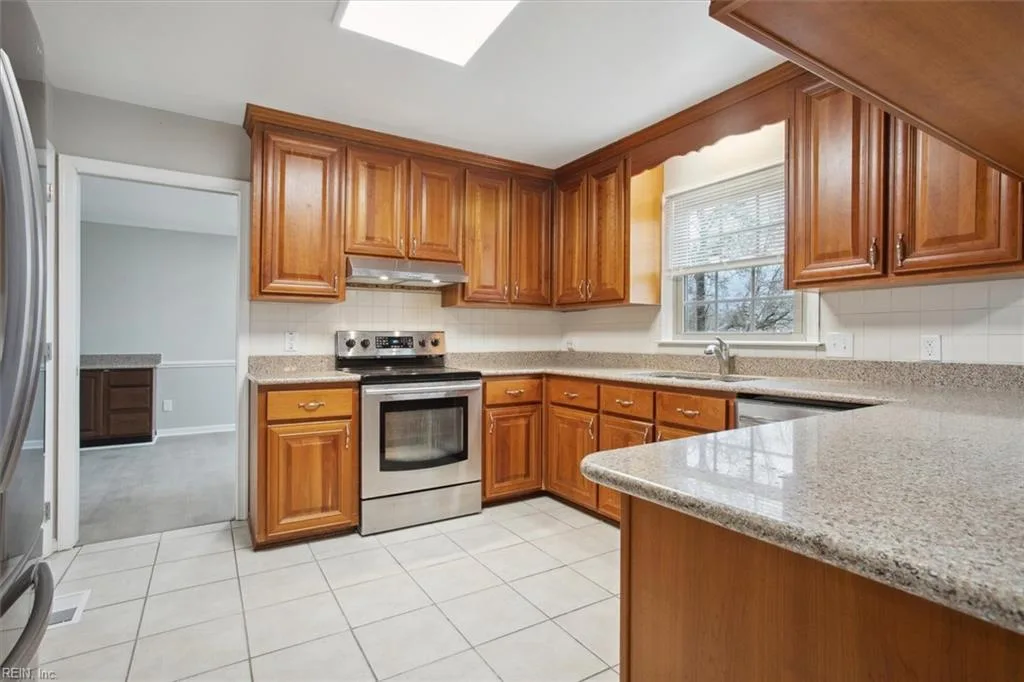 1 Sandpiper CT, HAMPTON VA 23669 thumb 9