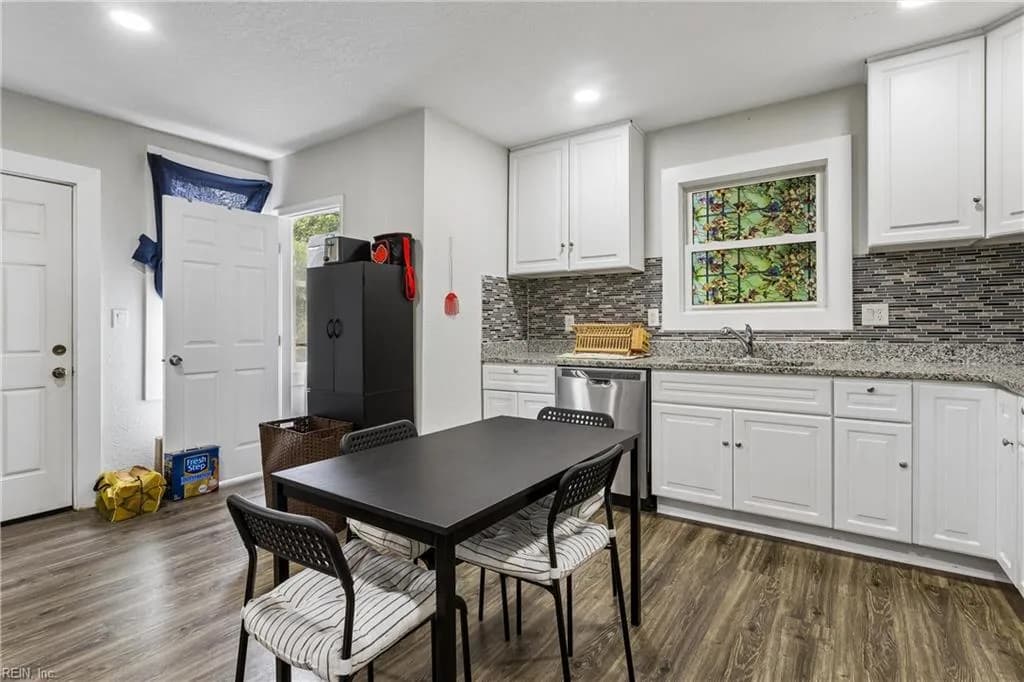708 B ST, CHESAPEAKE VA 23324 thumb 10