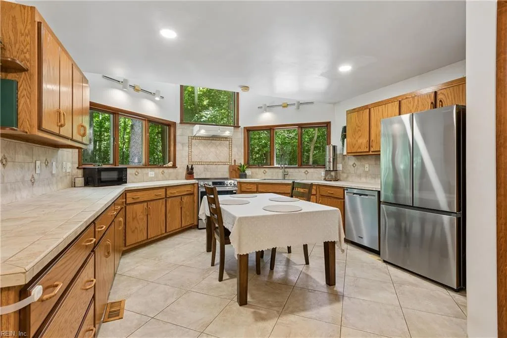12465 Titus Cove LNDG, CARROLLTON VA 23314 thumb 10