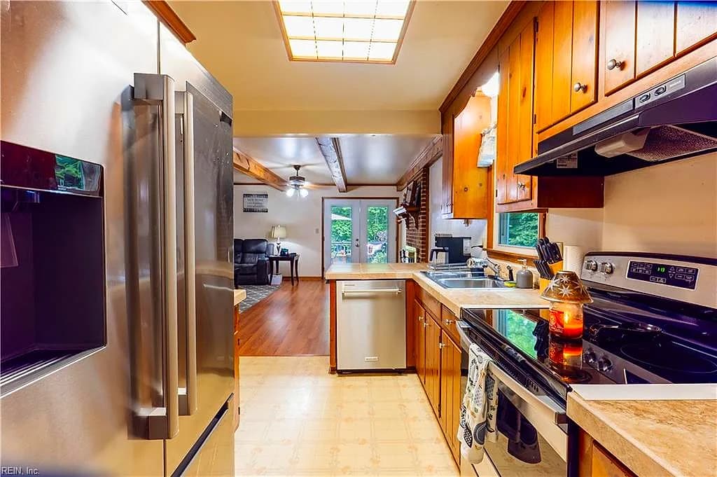 8153 Meandering LN, NORTH VA 23128 thumb 11