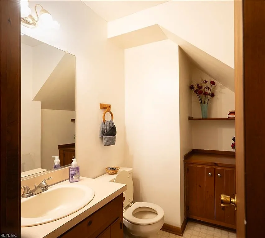 8153 Meandering LN, NORTH VA 23128 thumb 12
