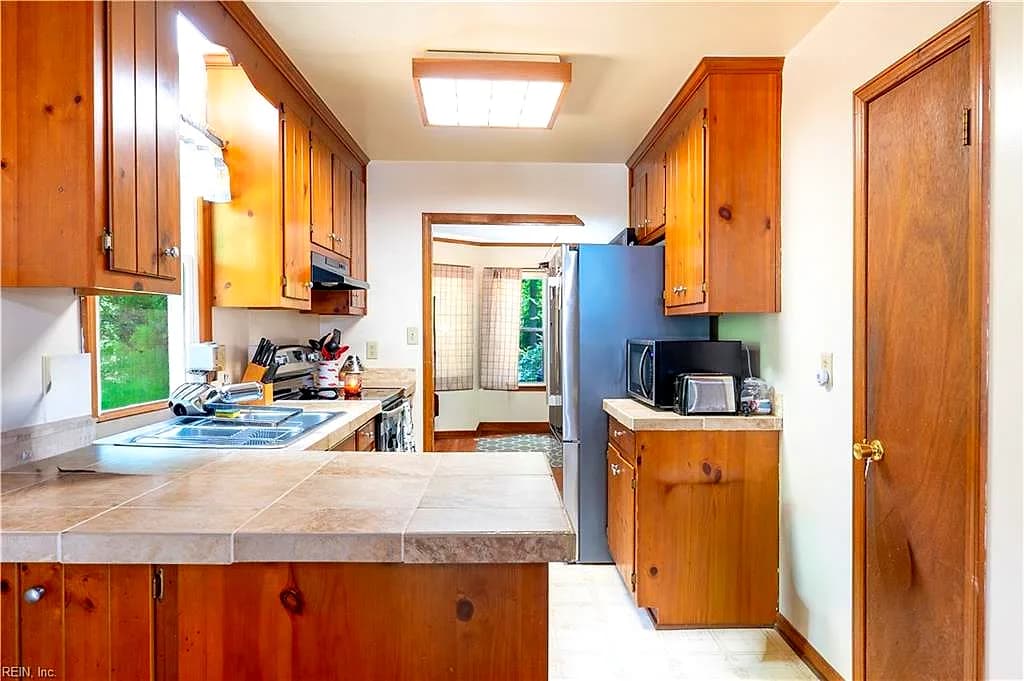 8153 Meandering LN, NORTH VA 23128 thumb 10