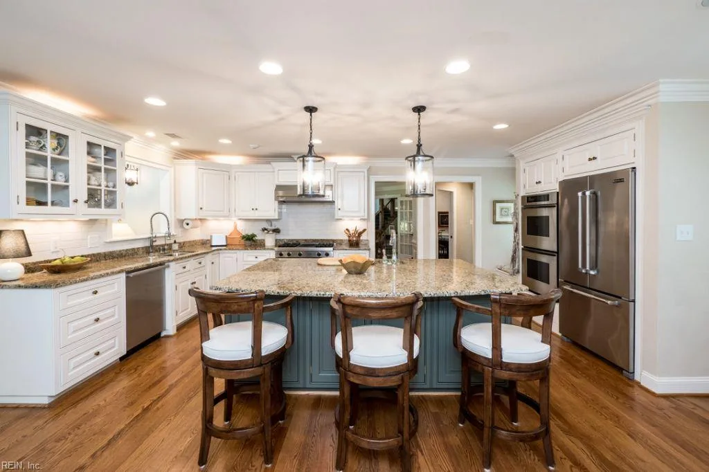 517 Woodards Ford RD, CHESAPEAKE VA 23322 thumb 9