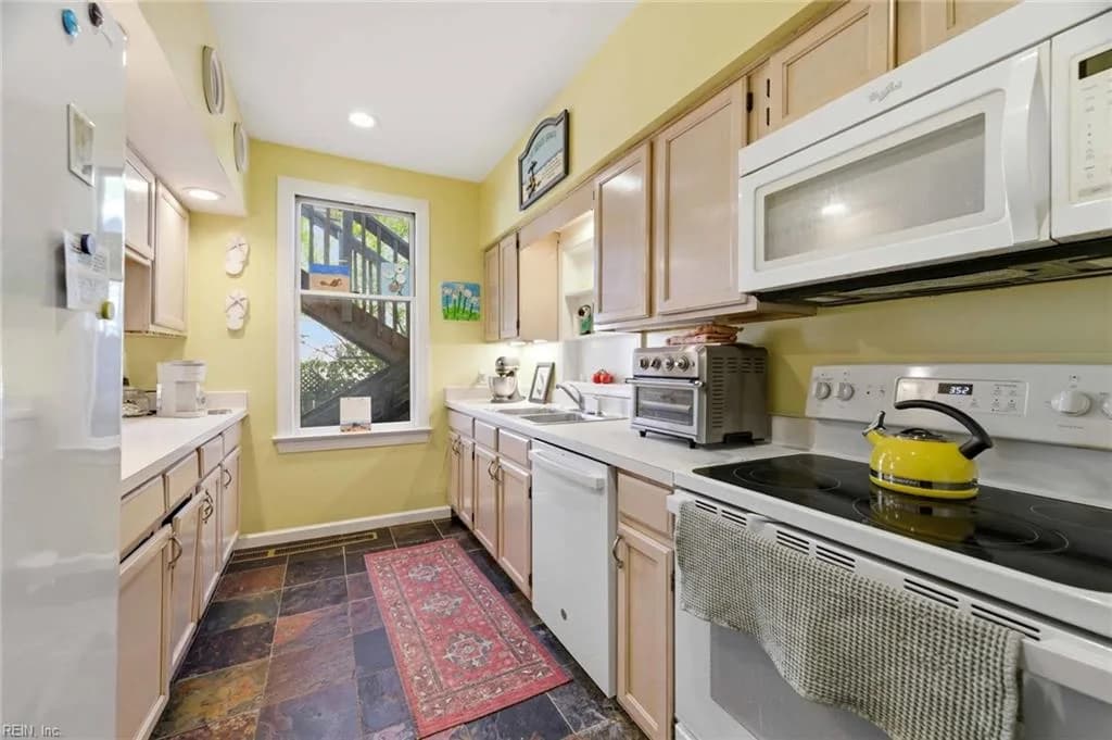 316 16th ST, VIRGINIA BEACH VA 23451 thumb 8