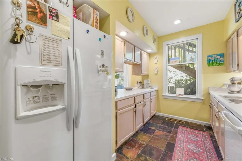 316 16th ST, VIRGINIA BEACH VA 23451 thumb 9