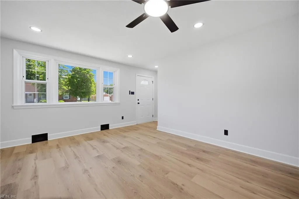 302 Chandler Harper DR, PORTSMOUTH VA 23701 thumb 7