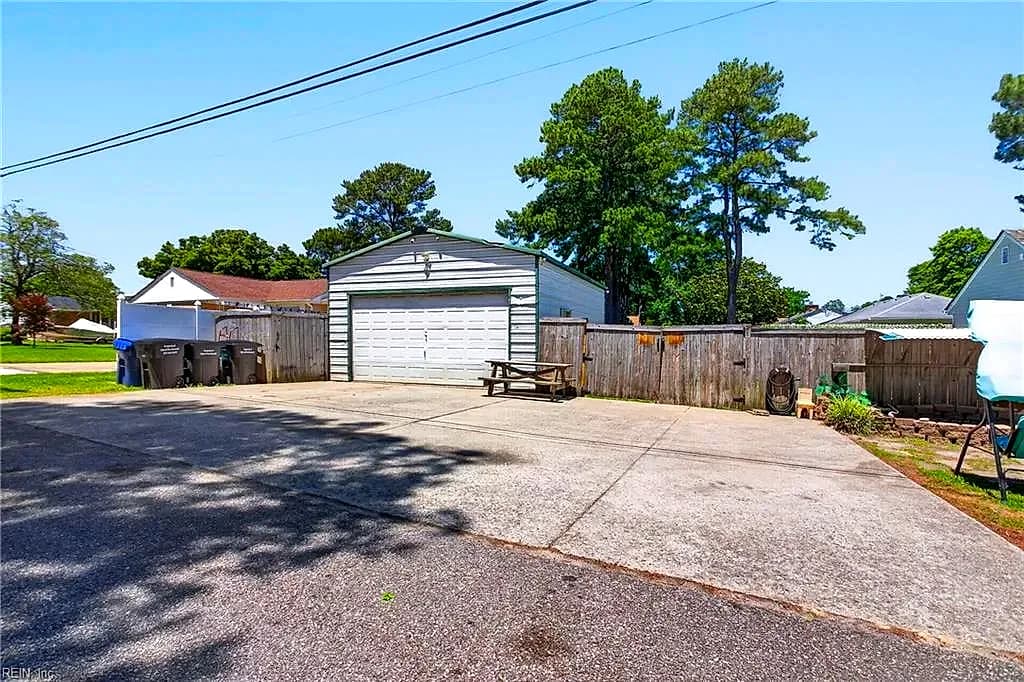 32 Cypress RD, PORTSMOUTH VA 23701 - Photo 4