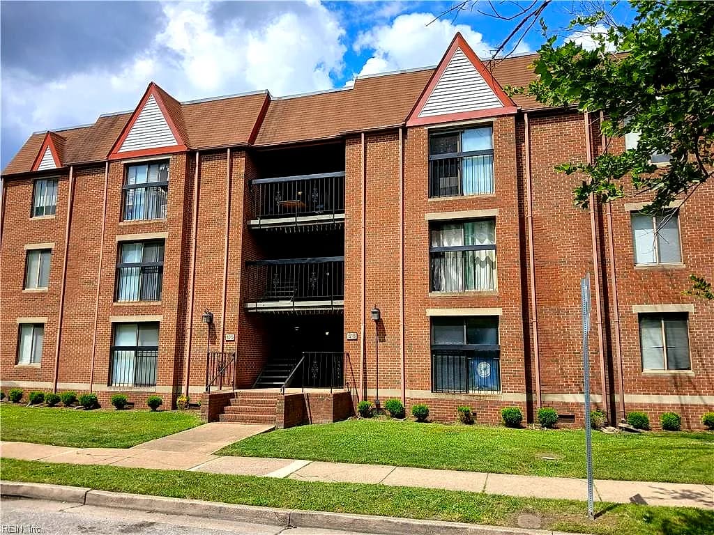 618 W Olney RD #1, NORFOLK VA 23505 - Main photo