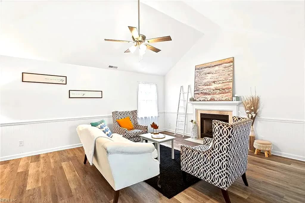 2076 Nansemond PW, SUFFOLK VA 23434 - Photo 4