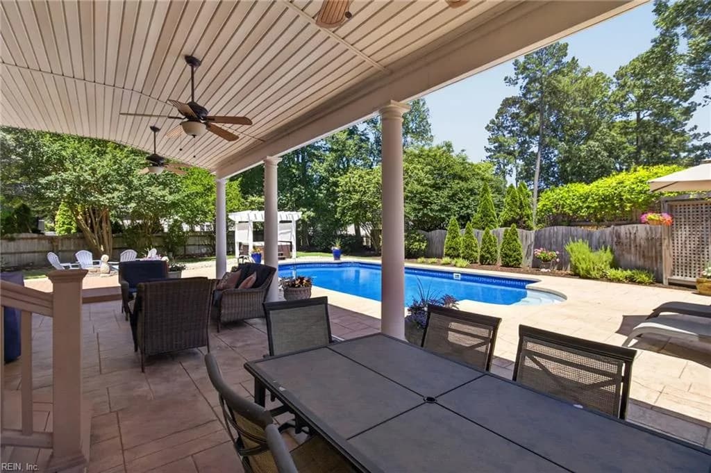 824 Sparks TRCE, CHESAPEAKE VA 23322 - Photo 4