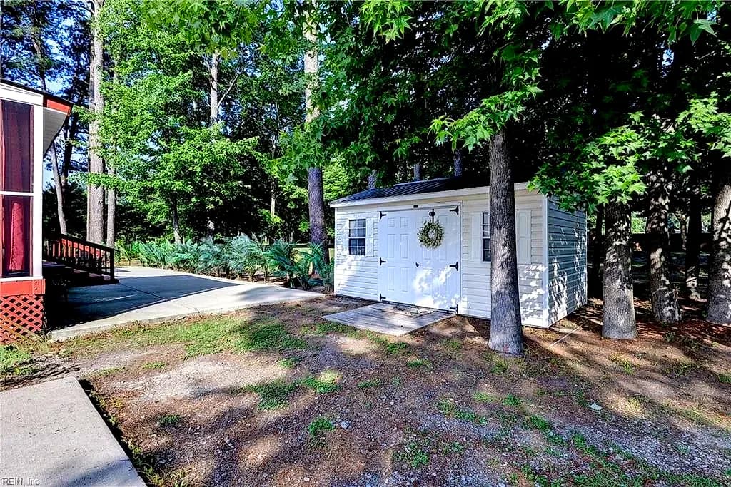 821 Edinburgh CT, SMITHFIELD VA 23430 thumb 10