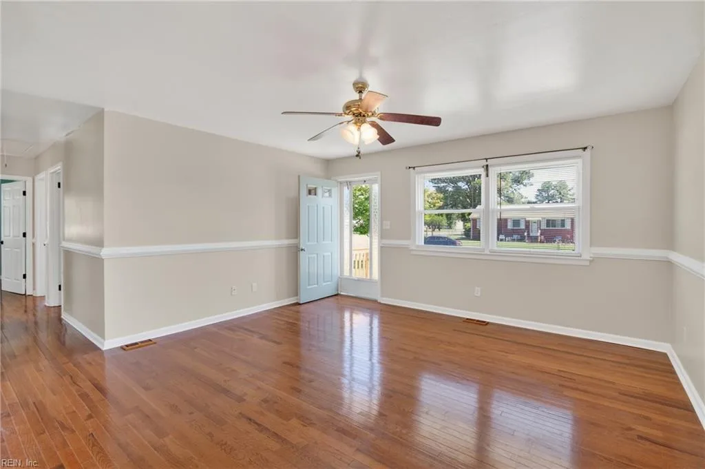 25 Berkley DR, HAMPTON VA 23663 thumb 6
