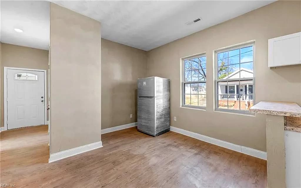 2001 Peach ST, PORTSMOUTH VA 23704 thumb 8